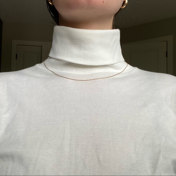 White turtleneck - Picture 4 of 6